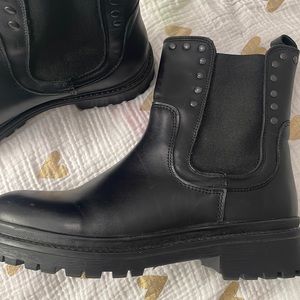 Black slip on ankle boots